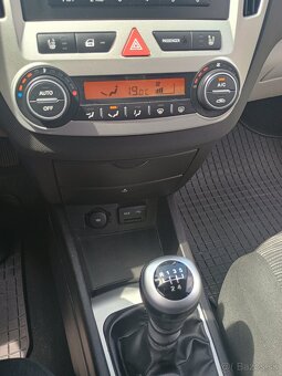 Kia Ceed SW r.v. 6.2009 - 11