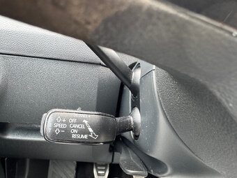 Škoda Octavia Combi 2.0 TDI RS AKONTACIA OD 0% - 11