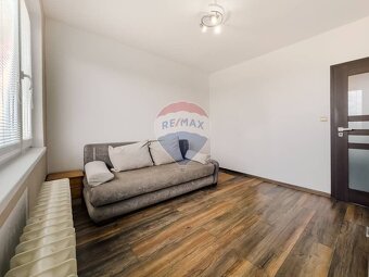 Na predaj 2 a pol-izbový byt s loggiou, Novohradská - Čínsky - 11