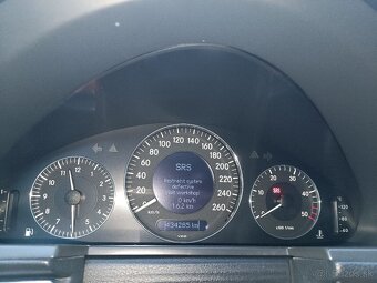 Mercedes E270cdi 130kw r.v.2003 - 11