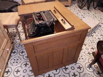 Starožitný, americký, psací stůl s roletou - 11