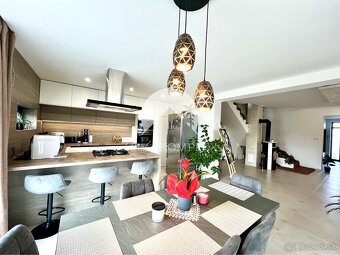 Reality KOMPLEX s.r.o. ponúka na PREDAJ kvalitnú 4 izbovú NO - 11