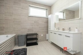 NOVOSTAVBA:  Exkluzívny veľký 3 izbový byt v štýlovom dizajn - 11
