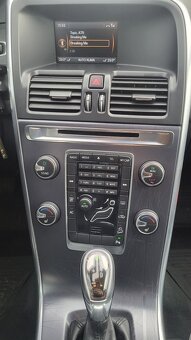 VOLVO XC60 2.4 diesel 4x4 - 11