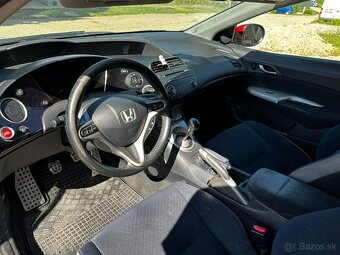 Honda Civic 2.2 CDTi - 11
