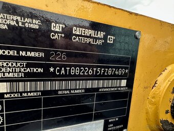 CATERPILLAR 226 4X4 2002 VIN 409 - 11