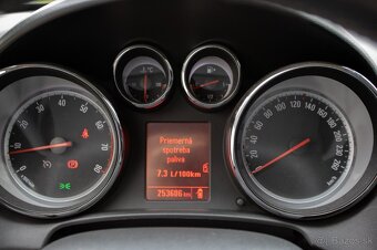 Opel Astra 1.6 Cosmo / 85kW / M5 / 2014 - 11