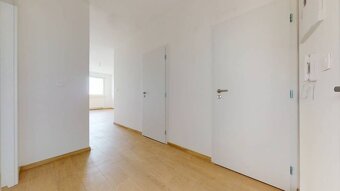 Štýlový 2-izbový byt 54,4 m2 + 4,58 m2 balkón - Nová Dukelsk - 11