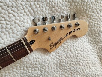 Squier Jazzmaster - Lake Placid Blue - 11