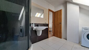 RODINNÝ dom LIPTOVSKÉ REVÚCE - dvojpodlažný - 11