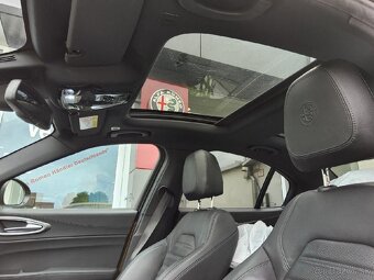 Alfa Romeo Giulia Veloce 2.0 Turbo 206 kW (280 PS) - 11