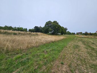 Stavebný pozemok 1 hod od BA; s výhľadom na Veľkú Javorinu. - 11