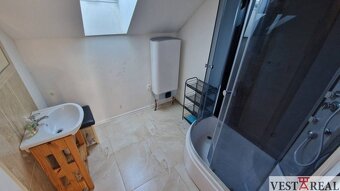 Na predaj 5 izbový rodinný dom Jelka - 11