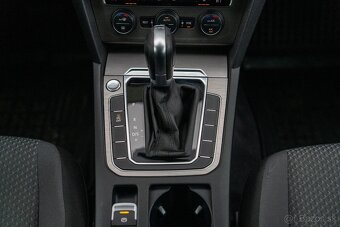 Volkswagen Passat Variant, 2.0 TDi Automat, TOP stav - 11