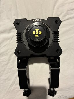 Moza R5 Budle + GT volant Moza GS V2P - 11