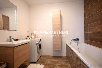 REZERVOVANÉ - 3 izbový byt s balkónom73m2,ul.Janouškova,Preš - 11