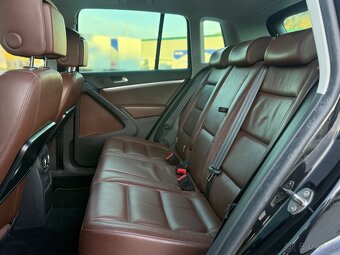 Volkswagen Tiguan 2.0 TDi 4MOTION/KEYLESS/DCC - 11