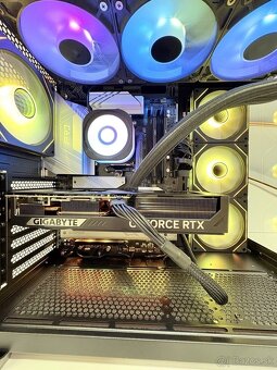 Herný PC Ryzen 7 7800X3D / RTX 5070 12GB / 32GB DDR5 / 2TB N - 11
