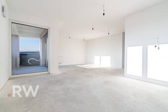 V ŠTANDARDE - 4izb. BYT + TERASA - 120m2 a viac - REZIDENCIA - 11