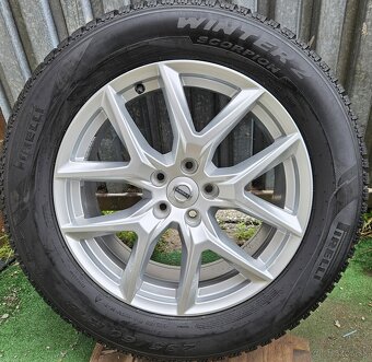 Atraktívna, orig. zimná sada VOLVO - 5x108 r17 + 235/60 r18 - 11