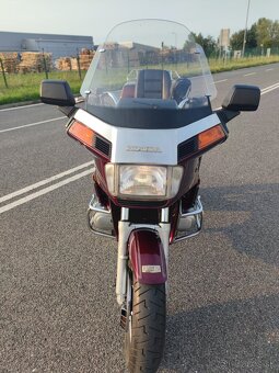 Honda GL1200 Goldwing - 11