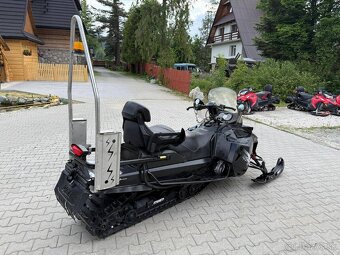 Snežný skúter BRP Lynx Adventure Grand Tourer 1200 4-TEC - 11