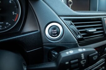 BMW X1 XDrive 18d M-packet - 11