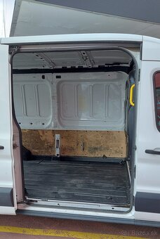 Ford Transit Van 2.2 TDCi 74kW L3H2 + ťažné zariadenie - 11