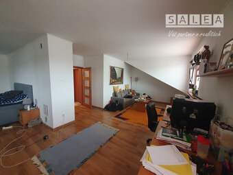 Zaujímavý 4-izbový Rodinný dom (1167m2) Vodárenská Piešťany - 11