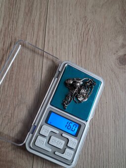 Strieborný náhrdelník s ružičkami - 11