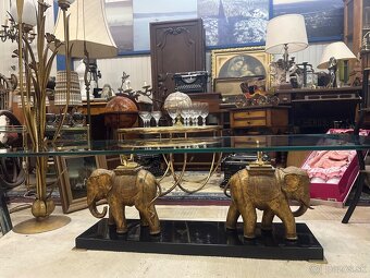 Konferenčný stolík so sklom - 11