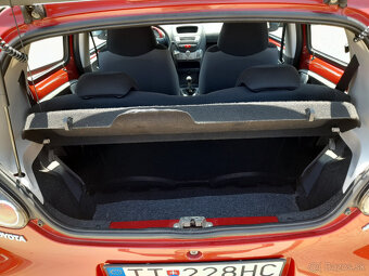 Predám Toyota Aygo 1.0 - 11