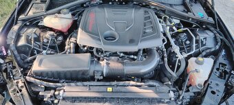 Alfa romeo giulia 2.0 turbo q4 206kw - 11