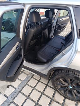 BMW X1 XDRIVE 18D - 11