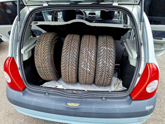 Renault Clio 1.2 16V Authentique - 11