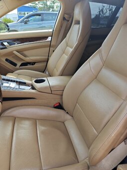 Porsche Panamera 4 - 11