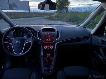 Opel Zafira - 11