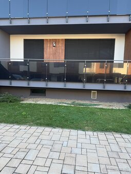 Moderný 2-izbový byt s terasou - 11