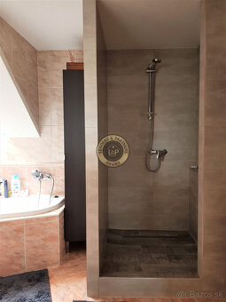 PREDAJ 5izbový rodinný dom Rajka - 11