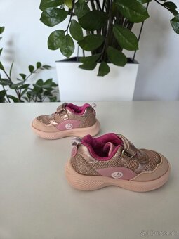 Svietiace tenisky Garvalín veľ.22 - 11