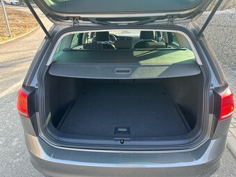 Volkswagen Golf VII Variant 2.0TDI ALLSTAR SK ŠPZ - 11