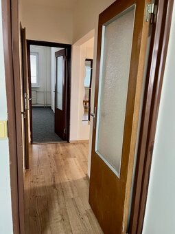 Ponúkame na prenájom zariadený 3-izb.byt, komplet cena - 11