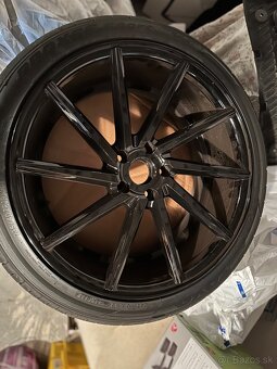 5x112 R19 8,5J ET35 235/40 ZR19 - 11