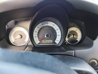 Kia ceed 1,6 CRDI 85 kw - 11