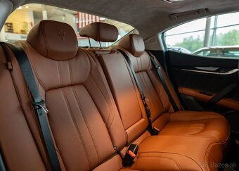 Maserati Ghibli Modena S Q4 - 11