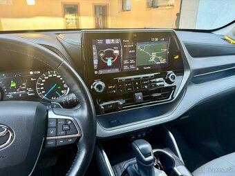 Toyota Highlander - 11