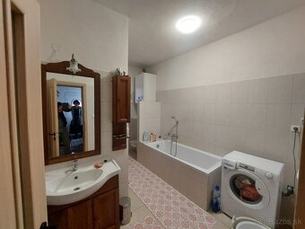 Výrazne znížená cena 4 izbový rodinný dom v Tomášikove - 11