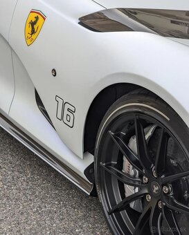 Ferrari 812 CompetizioneA | MR Collection 1/18 - 11