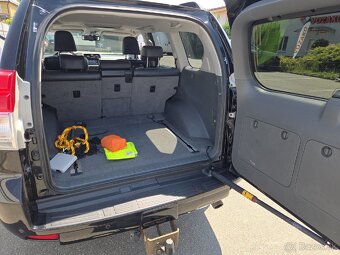 Toyota Land Cruiser 3.0I D-4D Premium A/T REZERVOVANE - 11