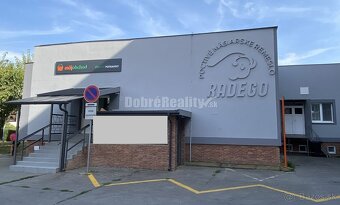 Veľké obchodno-komerčné priestory na prenájom vo frekventova - 11